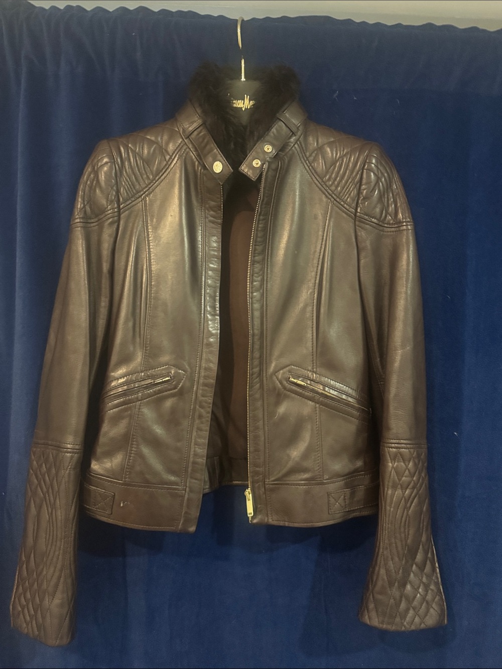 Gucci “Tom Ford” 2004 Dark Brown Quilted Leather Jacket with Fur Collar🤎